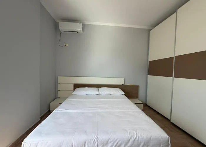 Appartamento Front Row Sunset With Panoramic Sea View Vlorë